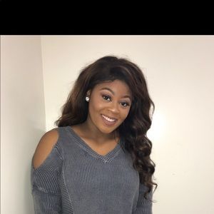 Meet your Posher, Elonye